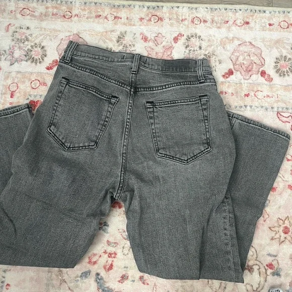 Abercrombie & Fitch Ultra High Rise Ankle Straight Jean Grey Wash Petite 8 Short - Picture 4 of 8